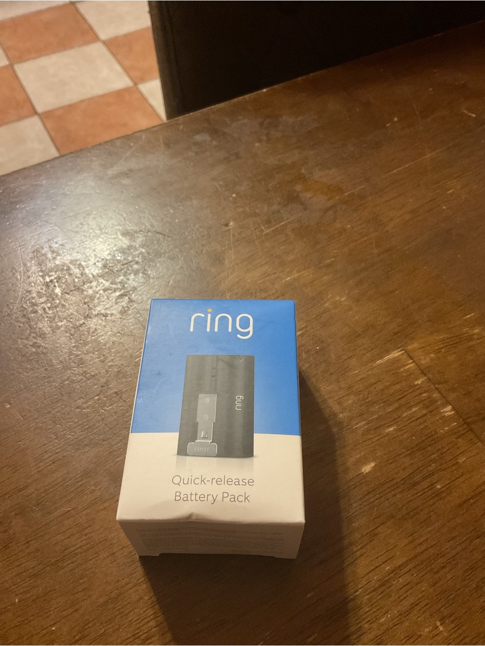 Ring Battery Pack Packaging - black with gray Accent